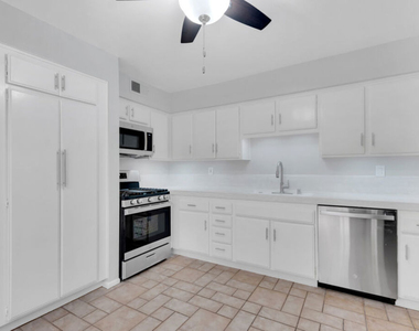603 Racquet Club Lane - Photo Thumbnail 12