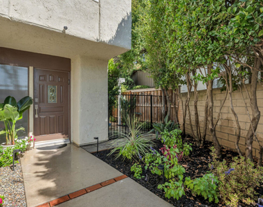 603 Racquet Club Lane - Photo Thumbnail 1