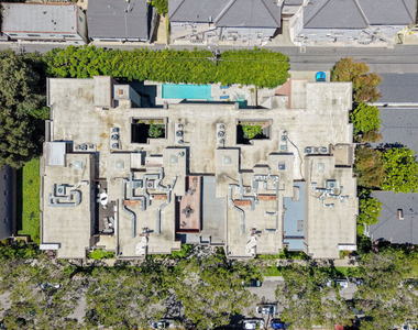 141 S Linden Drive - Photo Thumbnail 7