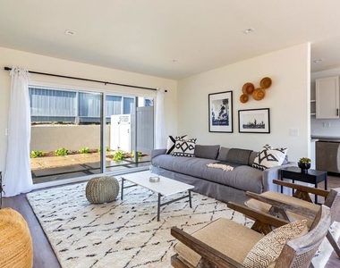 6459 Sycamore Meadows Drive - Photo Thumbnail 2