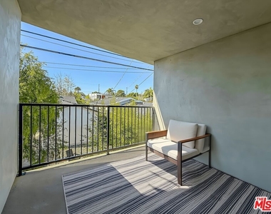 2617 Veteran Ave. - Photo Thumbnail 9