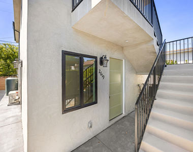 2619 Veteran Ave. - Photo Thumbnail 1