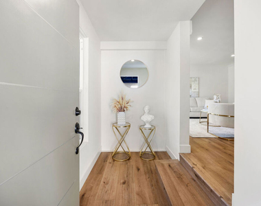 2621 Veteran Ave. Avenue - Photo Thumbnail 3