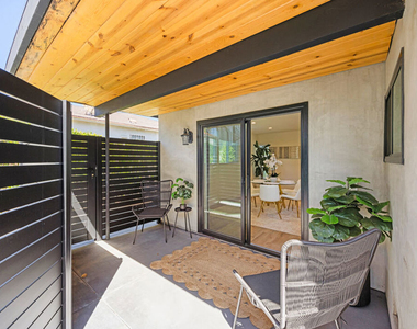 2621 Veteran Ave. Avenue - Photo Thumbnail 21