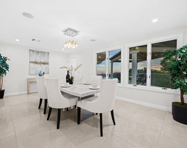 1121 Roberto Lane - Photo Thumbnail 8