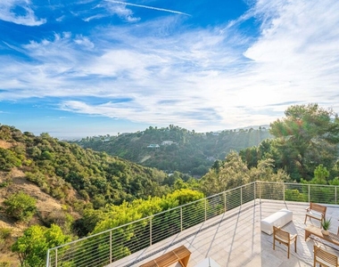 1121 Roberto Lane - Photo Thumbnail 25
