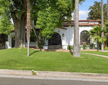1530 Valley View Road - Photo Thumbnail 2