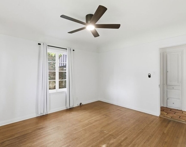 1530 Valley View Road - Photo Thumbnail 12