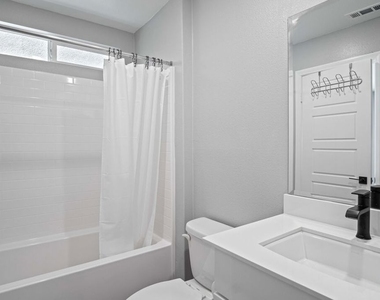 763 Sienna Way - Photo Thumbnail 8
