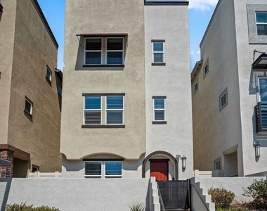 763 Sienna Way - Photo Thumbnail 1