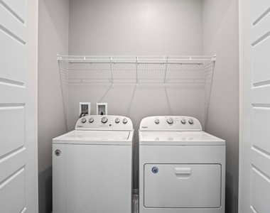 763 Sienna Way - Photo Thumbnail 21