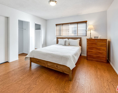 5919 Chula Vista Way - Photo Thumbnail 11