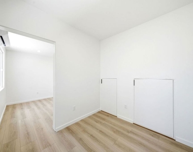 333 6th Avenue - Photo Thumbnail 17