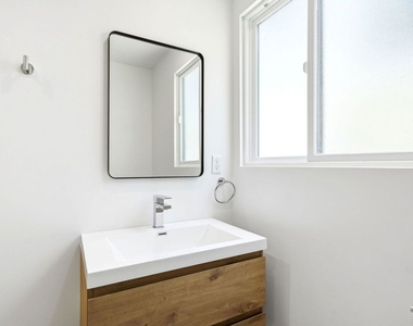 333 6th Avenue - Photo Thumbnail 13
