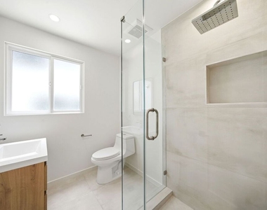 333 6th Avenue - Photo Thumbnail 12
