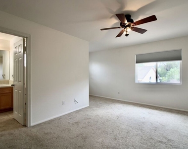 1124 Acapulco Avenue - Photo Thumbnail 22