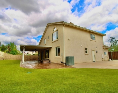 1124 Acapulco Avenue - Photo Thumbnail 37