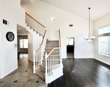 1124 Acapulco Avenue - Photo Thumbnail 3