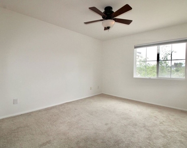 1124 Acapulco Avenue - Photo Thumbnail 19