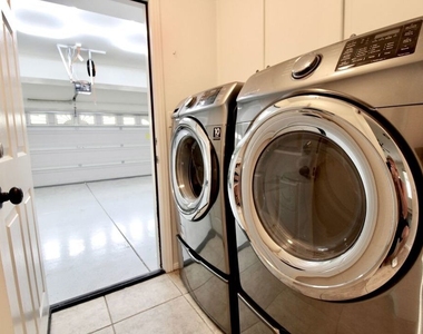 1124 Acapulco Avenue - Photo Thumbnail 33
