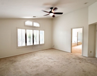 1124 Acapulco Avenue - Photo Thumbnail 26