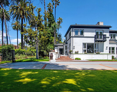 508 N Canon Drive - Photo Thumbnail 1