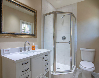 508 N Canon Drive - Photo Thumbnail 31