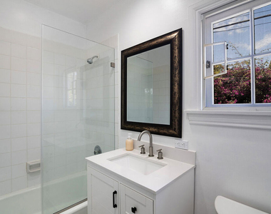 508 N Canon Drive - Photo Thumbnail 33
