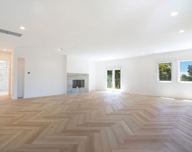508 N Canon Drive - Photo Thumbnail 16