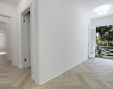 508 N Canon Drive - Photo Thumbnail 19