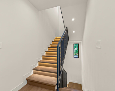 9511 National Boulevard - Photo Thumbnail 22