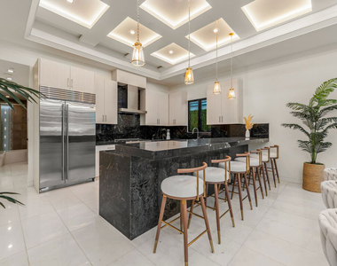 9511 National Boulevard - Photo Thumbnail 5