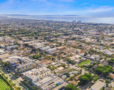 1819 Euclid Street - Photo Thumbnail 15