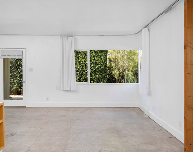 1819 Euclid Street - Photo Thumbnail 6