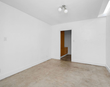 1819 Euclid Street - Photo Thumbnail 7