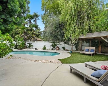 6558 Lasaine Avenue - Photo Thumbnail 35