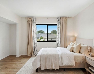 6558 Lasaine Avenue - Photo Thumbnail 33