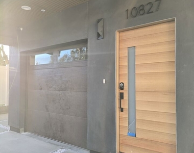 10827 Peach Grove Street - Photo Thumbnail 20