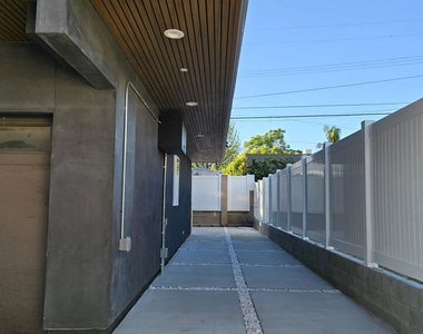 10829 Peach Grove Street - Photo Thumbnail 14
