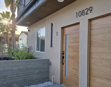 10829 Peach Grove Street - Photo Thumbnail 5