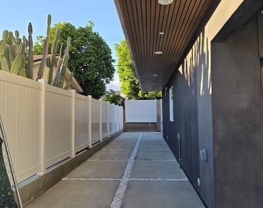 10829 Peach Grove Street - Photo Thumbnail 15