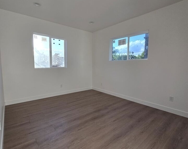 10829 Peach Grove Street - Photo Thumbnail 9