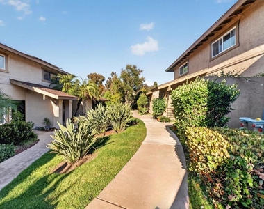 8009 Calle Fanita - Photo Thumbnail 1