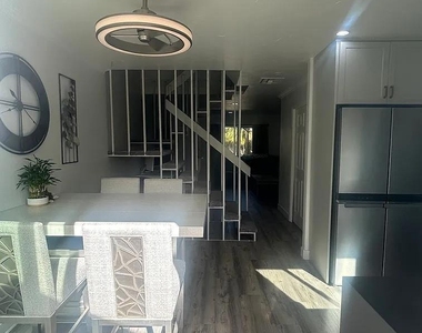 8009 Calle Fanita - Photo Thumbnail 8