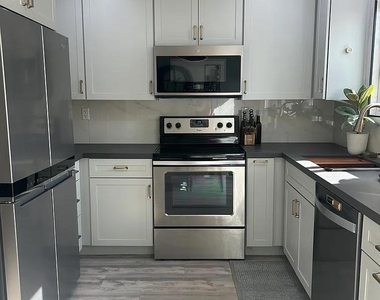 8009 Calle Fanita - Photo Thumbnail 7
