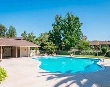 8009 Calle Fanita - Photo Thumbnail 24