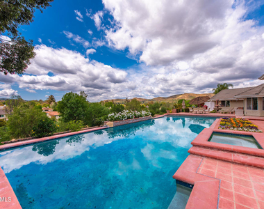 206 Rangely Court - Photo Thumbnail 36