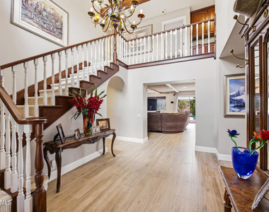 206 Rangely Court - Photo Thumbnail 8