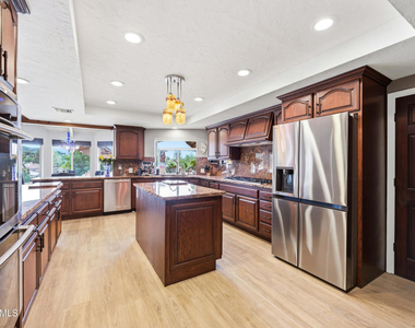 206 Rangely Court - Photo Thumbnail 13