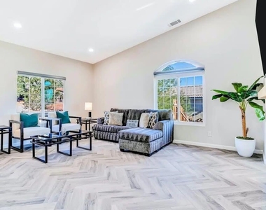 66815 Vista Place - Photo Thumbnail 4
